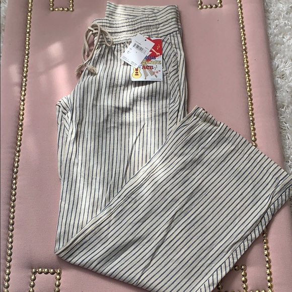 Jolt Pants - NWT Jolt Cream Pin Striped Linen Pants